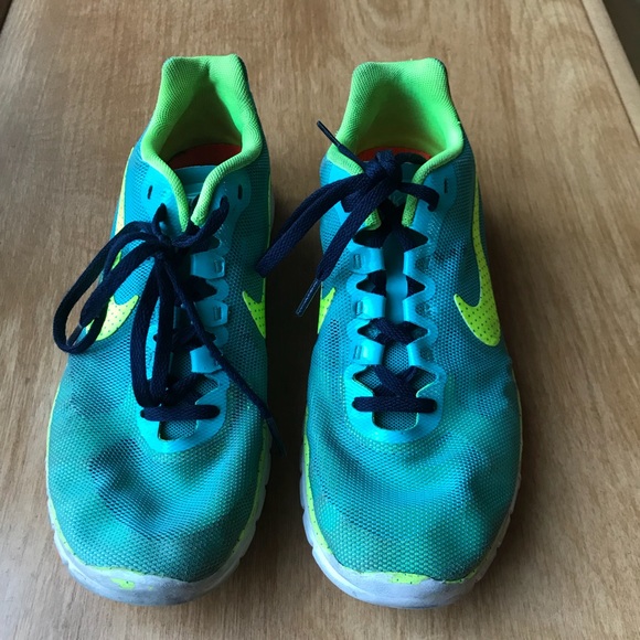 Nike’s - Picture 3 of 8